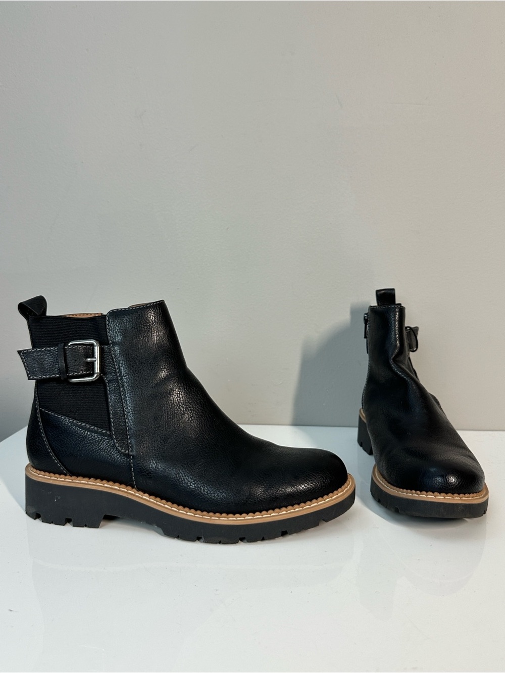 Eurosoft Women’s Barklie Ankle Chelsea Boots Size 8.5 Neutral Casual